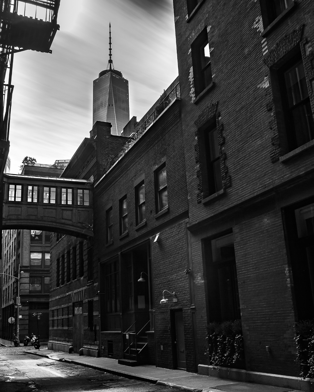 A black and white photo of New York city buildings